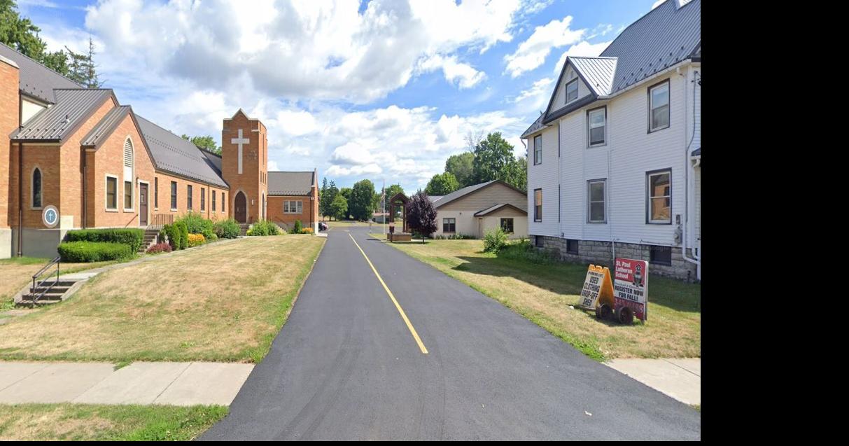 Batavia elementary school principal accused of sexually abusing a student