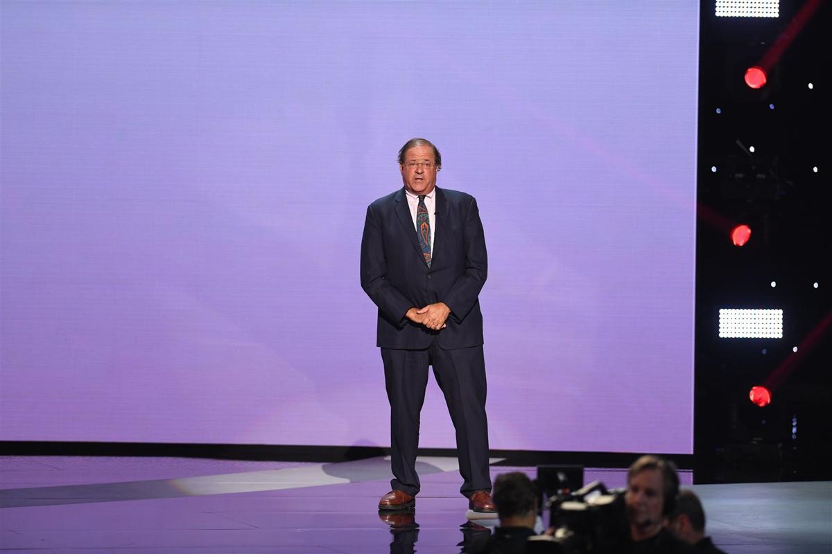 Jim Kelly accepts Jimmy V Award at ESPYs Multimedia