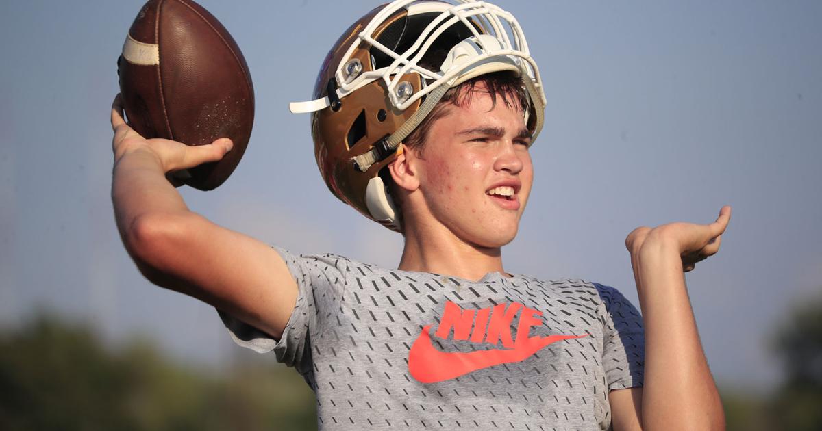 Jake Ritts throws four TD passes as St. Francis cruises to win