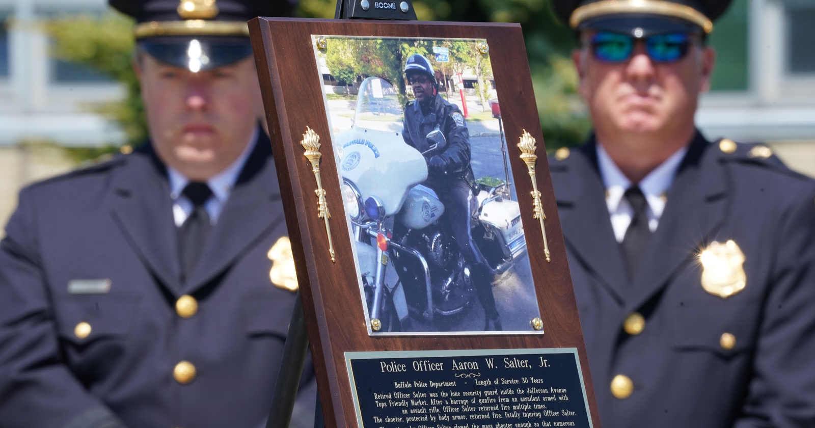 10 students receive scholarships in memory of retired police officer who died in 5/14 attack - Vimarsana News