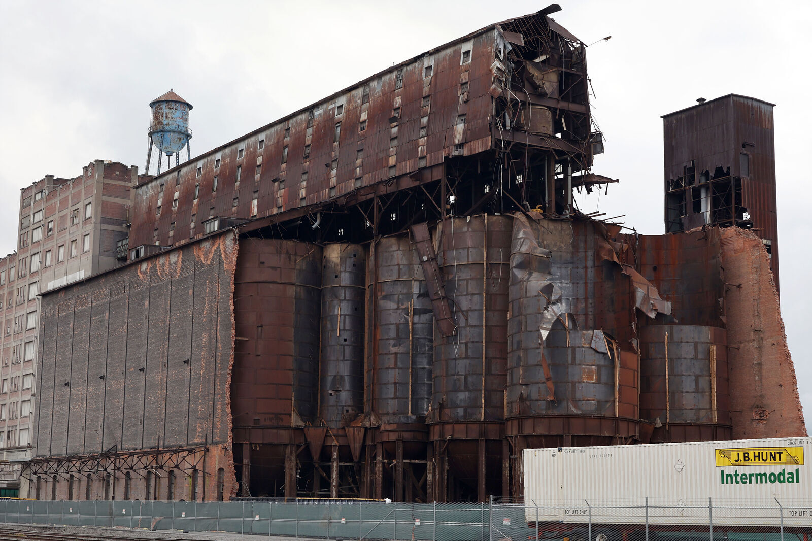 Complete coverage: The Great Northern grain elevator controversy