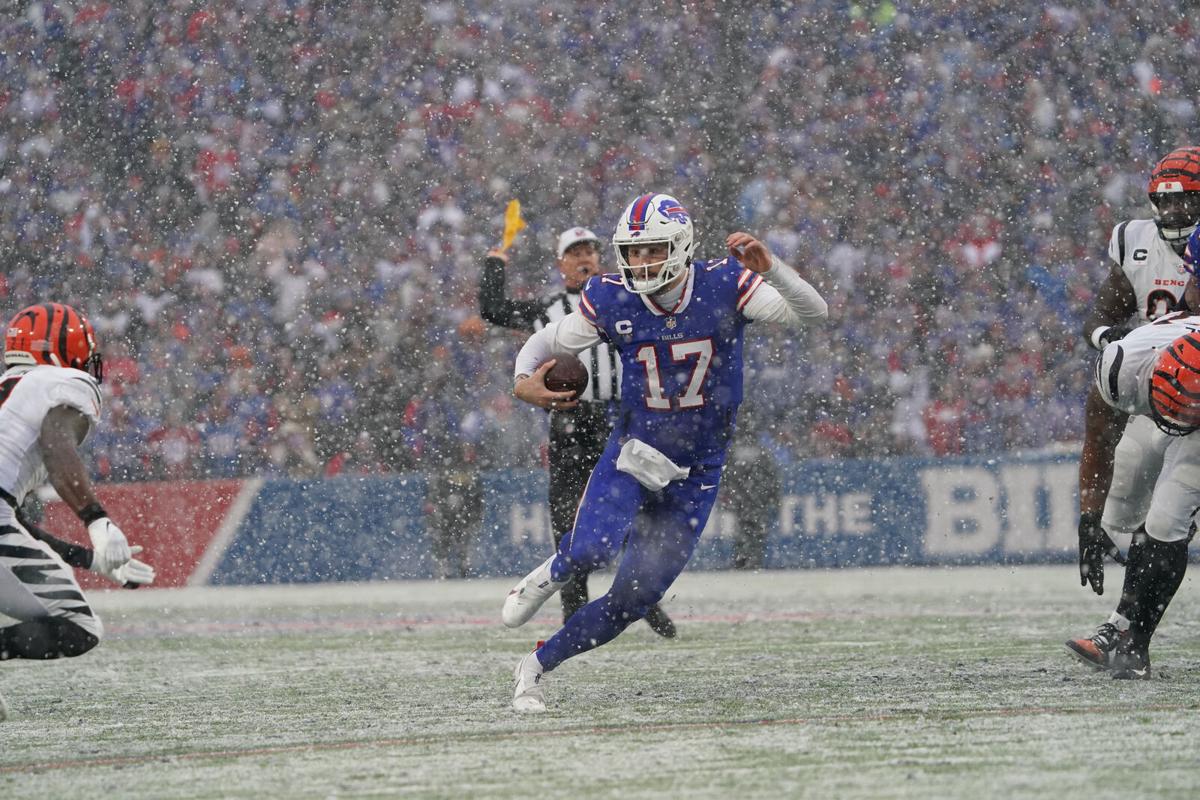 NFL's top 10 quarterbacks in pressured passing grade: Josh Allen