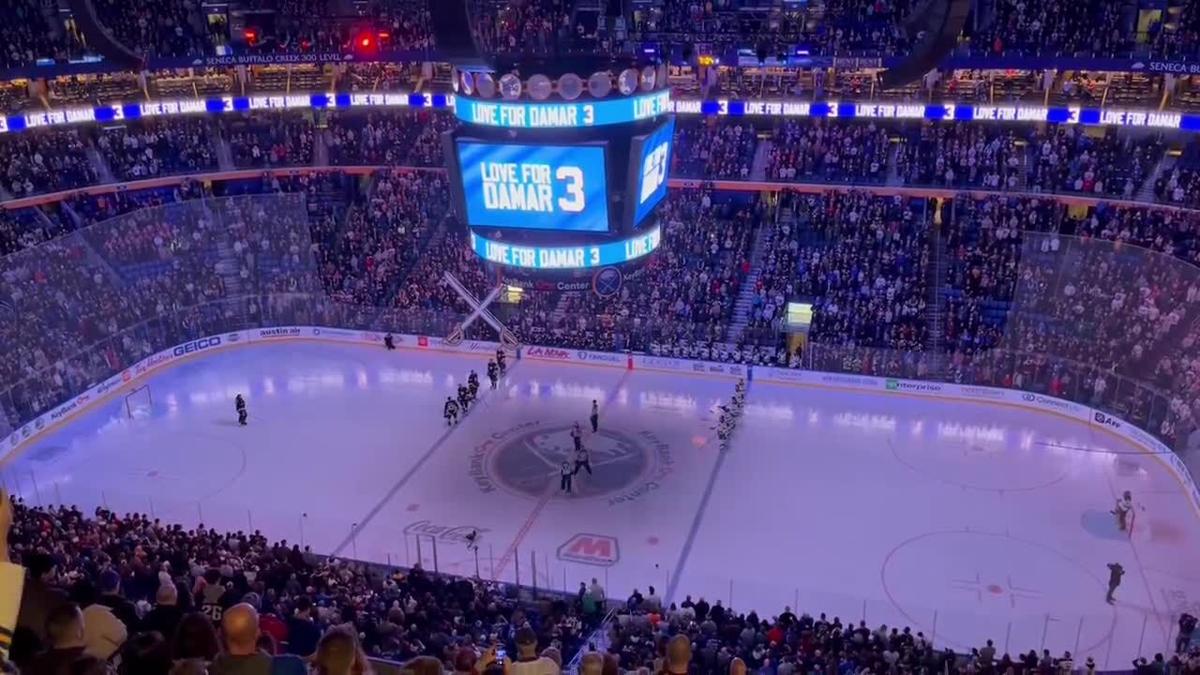 Tampa Bay Lightning welcome 300th consecutive sellout at Amalie