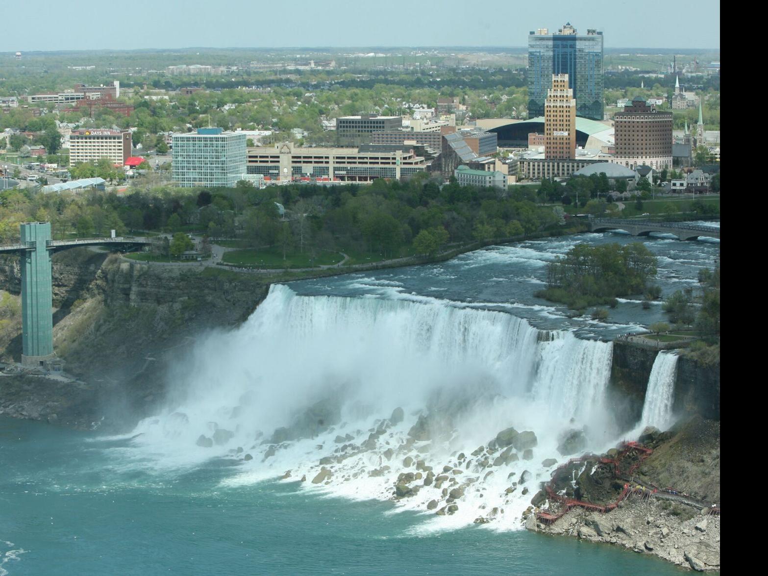 Bekræfte analog Myrde Downtown Niagara Falls visitors now enjoy free wireless access | Local News  | buffalonews.com