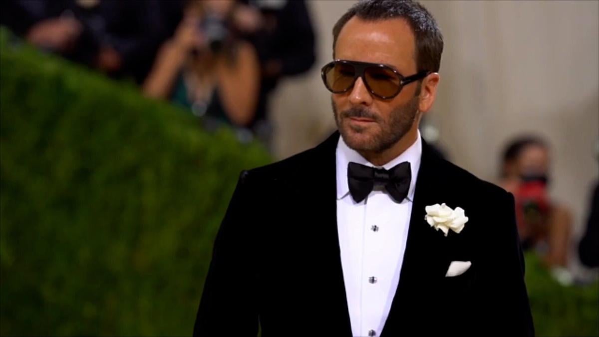 Tom Ford caught in his birthday suit … by Anna Wintour