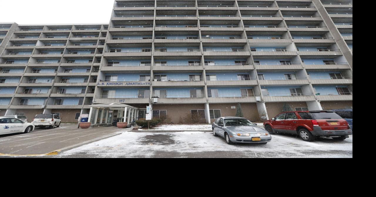 Canadian artist to create 10story mural at LBJ Apartments