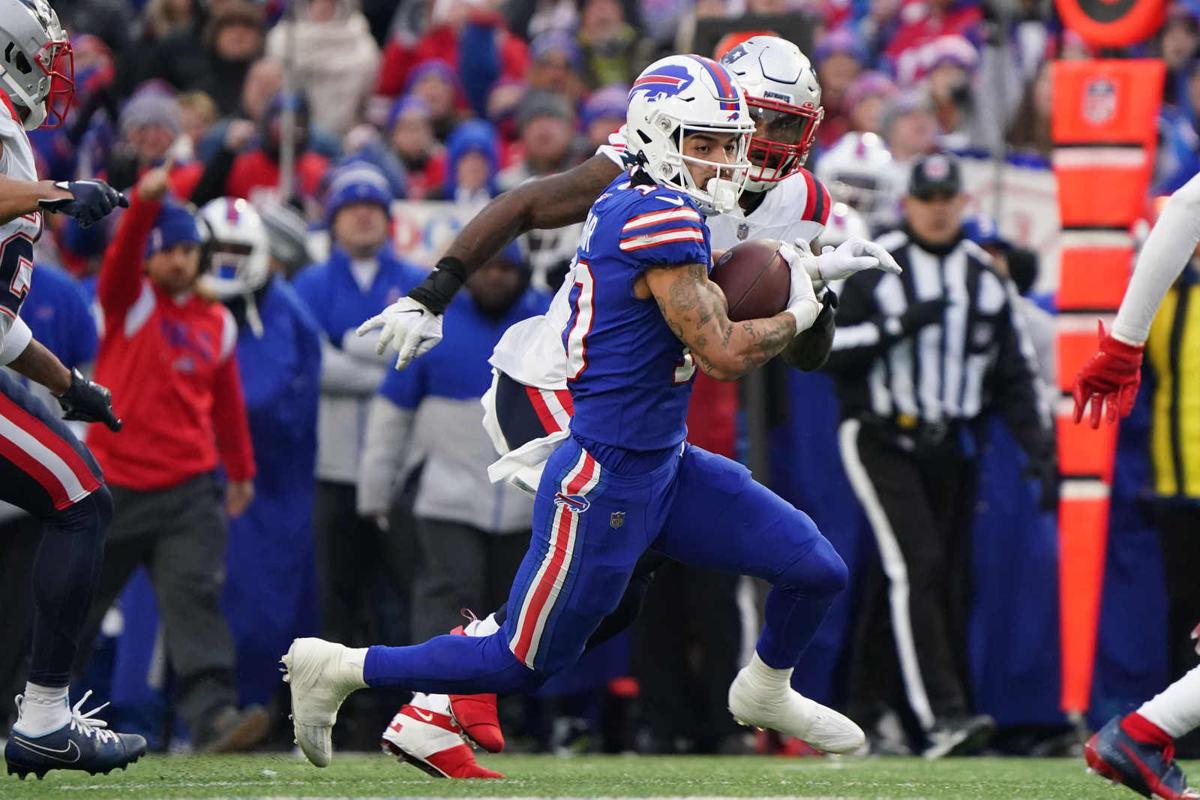 Who emerges at slot wide receiver position for Bills?