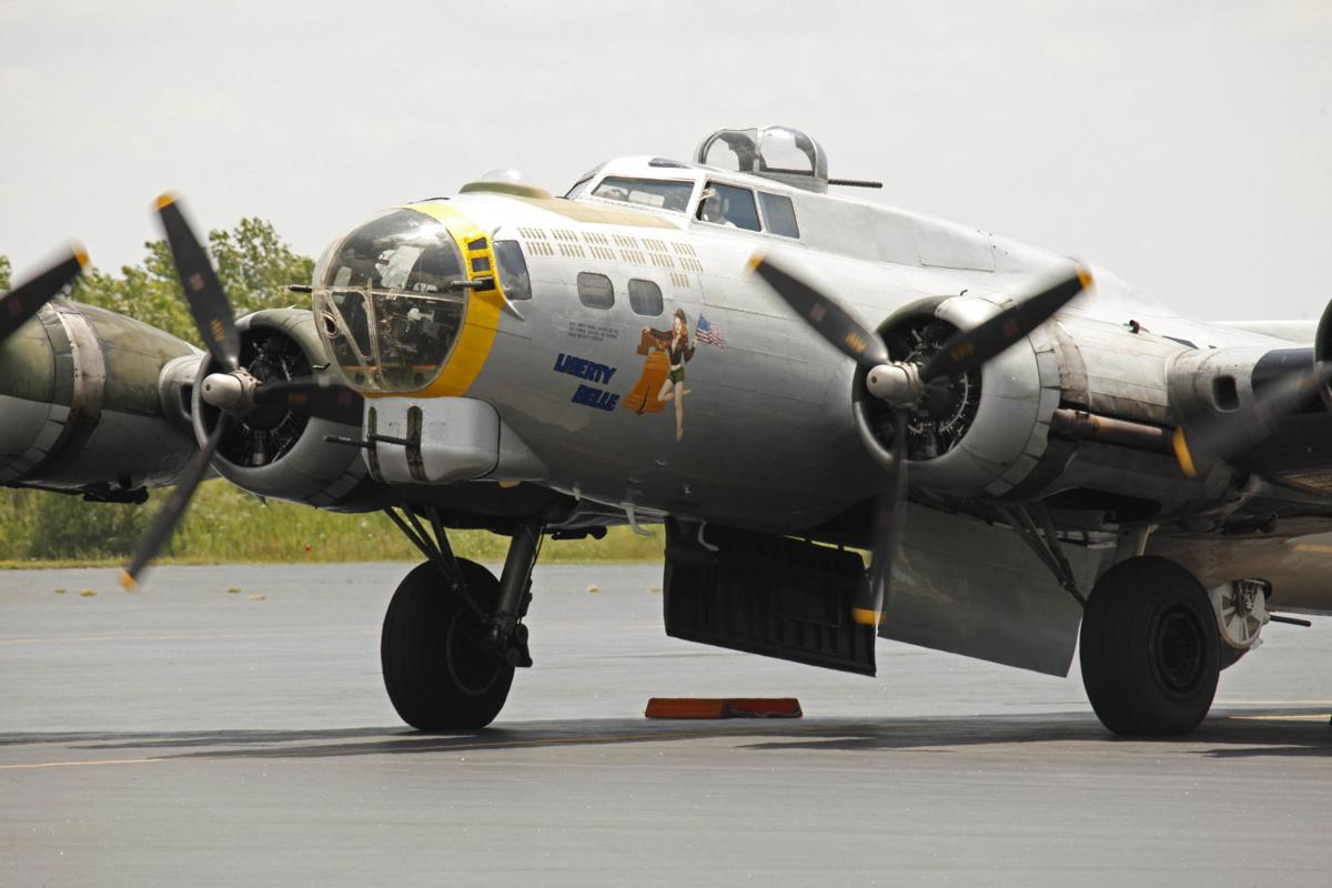 Flying Fortress Famed World War Ii Bomber To Visit Buffalo For