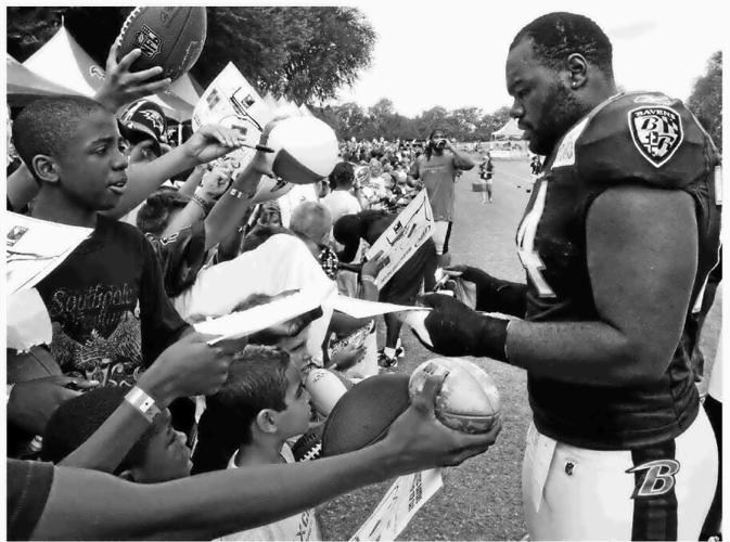 Michael Oher relates his story, faith