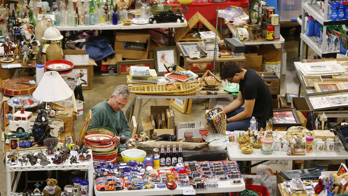 World's Largest Yard Sale at Hamburg Fairgrounds Multimedia