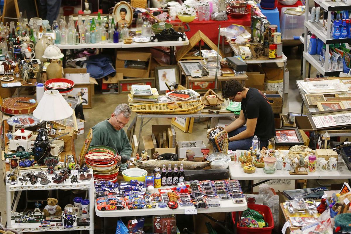 World's Largest Yard Sale at Hamburg Fairgrounds