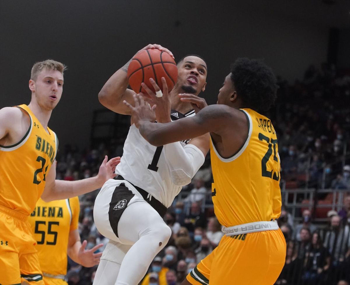 St. Bonaventure Bonnies 75-47 over Siena Saints