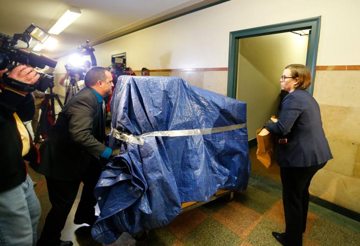 FBI removes boxes from Buffalo City Hall