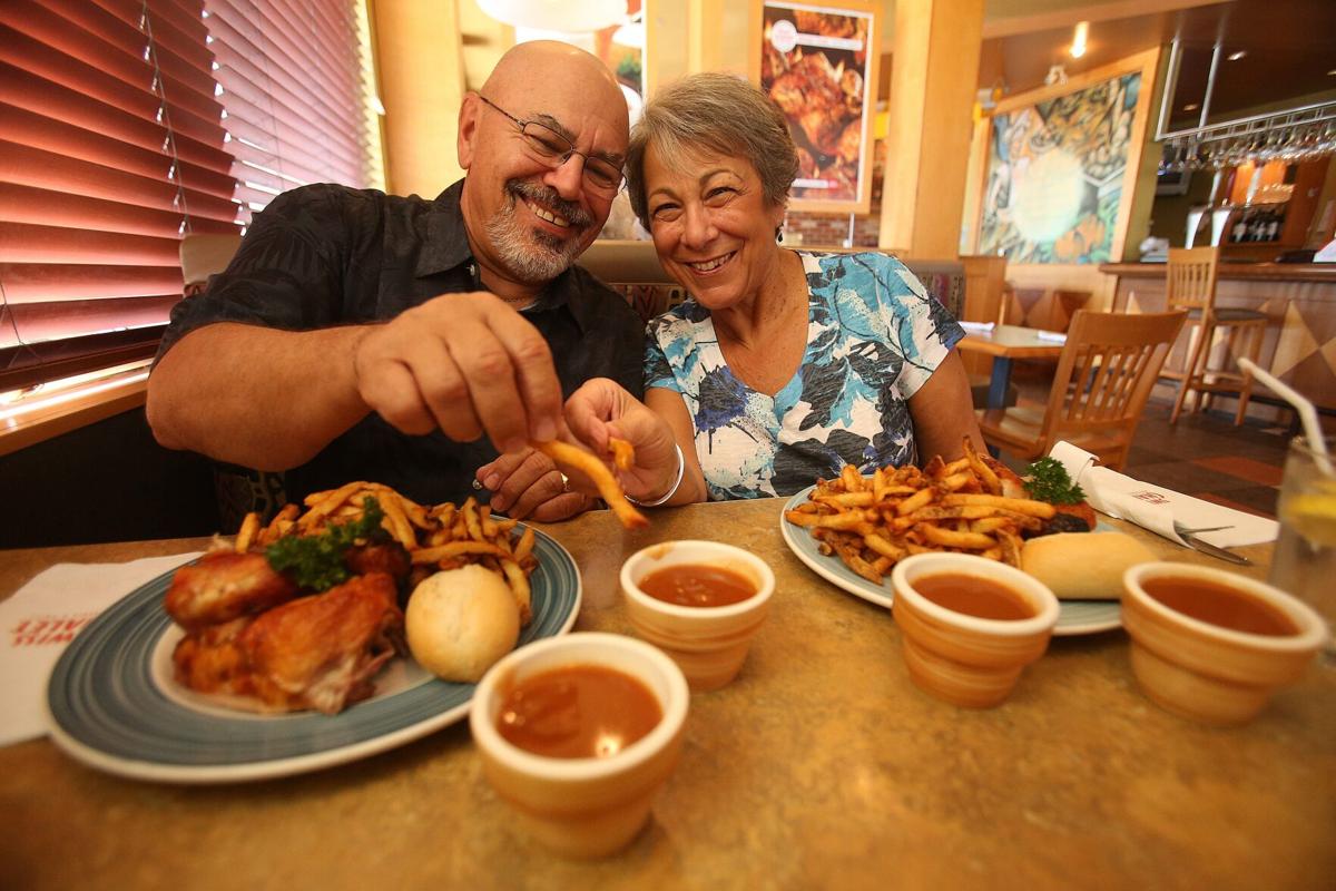 Swiss Chalet Lovers Trek Over The Border To Get Their Fix Dining Buffalonews Com