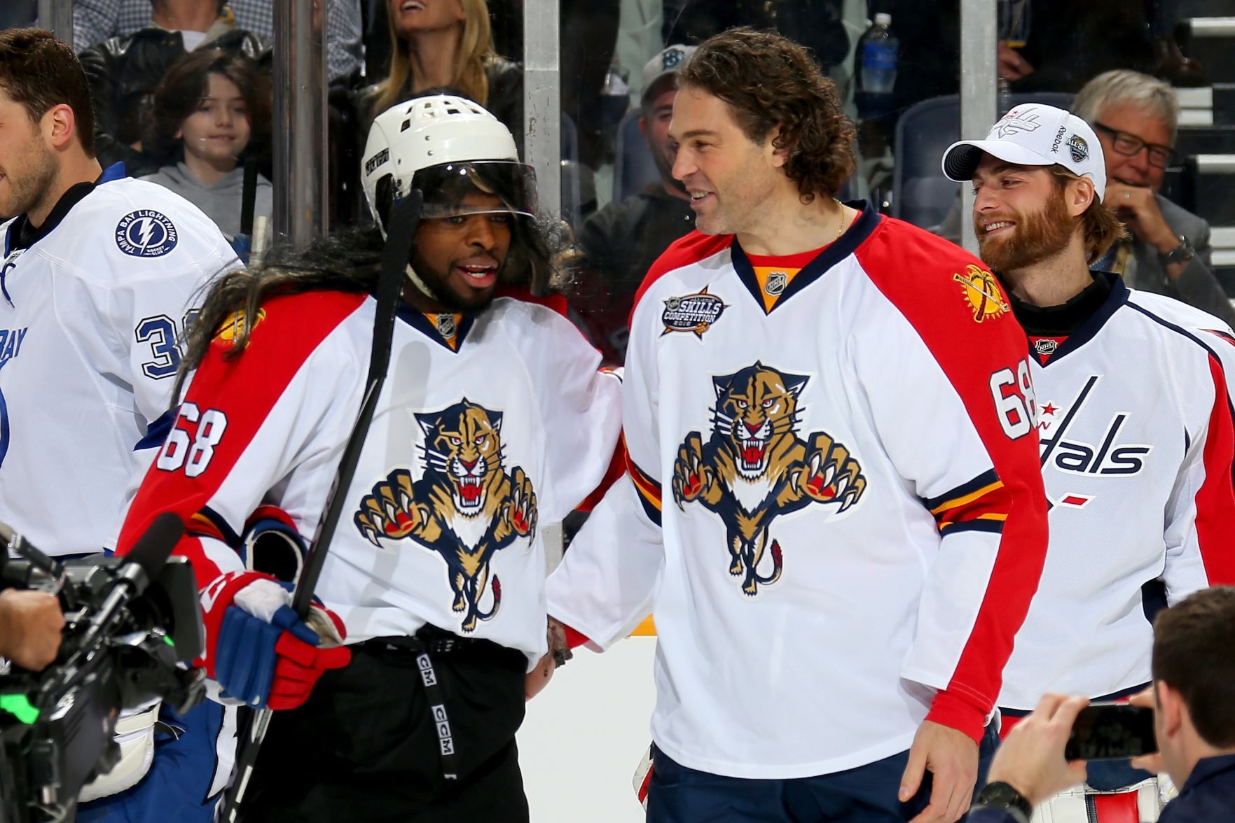 Jagr mullet outlet wig