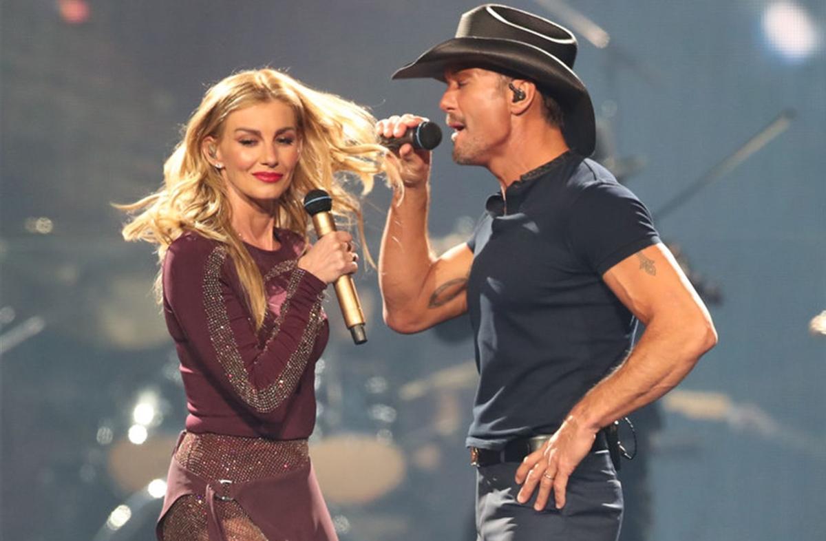 Faith Hill and Tim McGraw shine in duets at KeyBank Center show