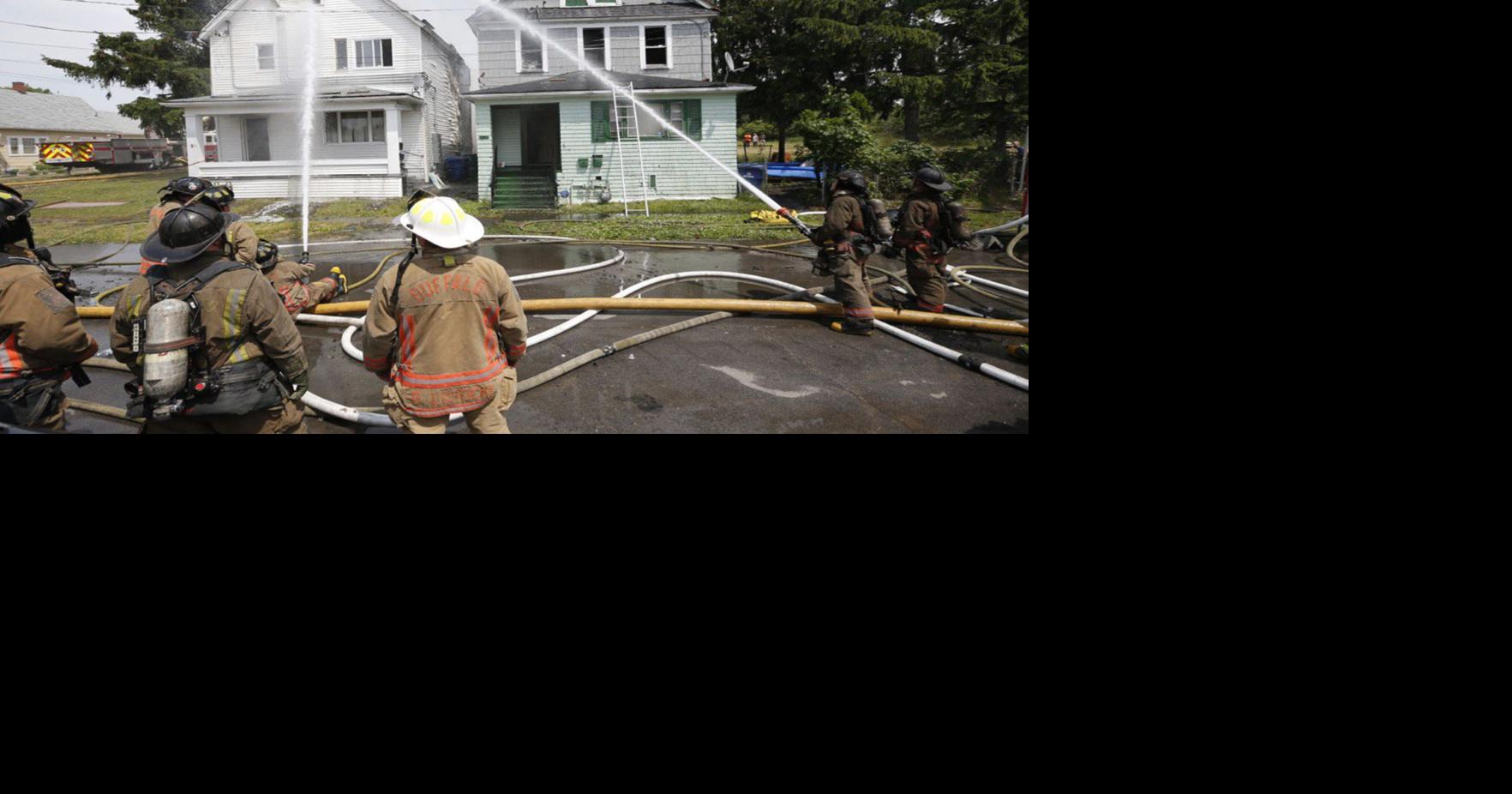 Family escapes, two cats rescued from wind-fueled fire