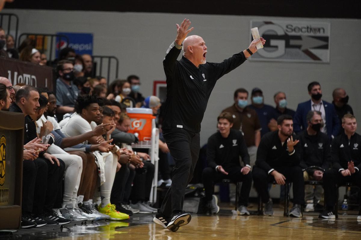 St. Bonaventure Bonnies 75-47 over Siena Saints