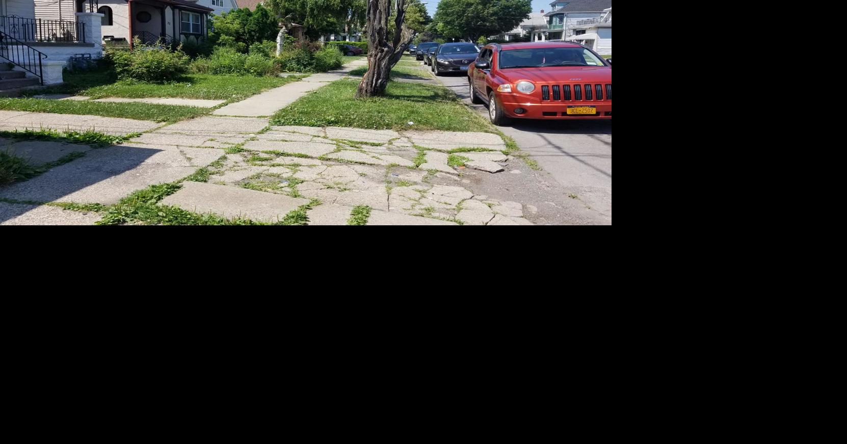 One teenager dead, another wounded in gunfire on Briscoe Avenue