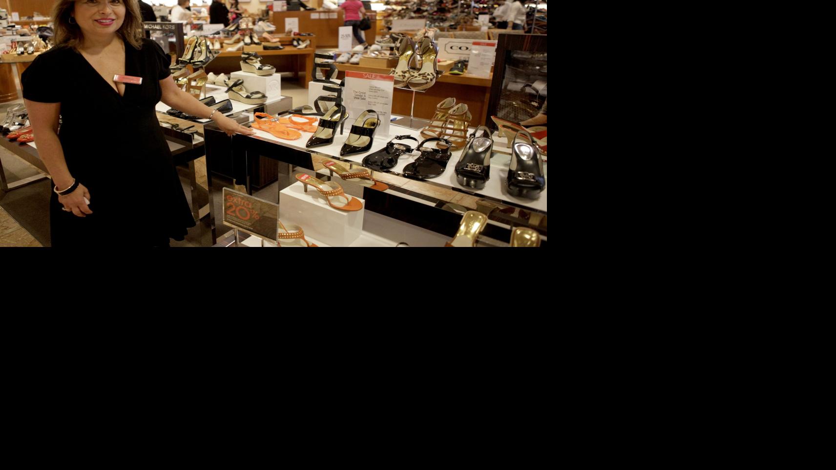 Walden Galleria S Macy S Expands To Draw More Canadians Business