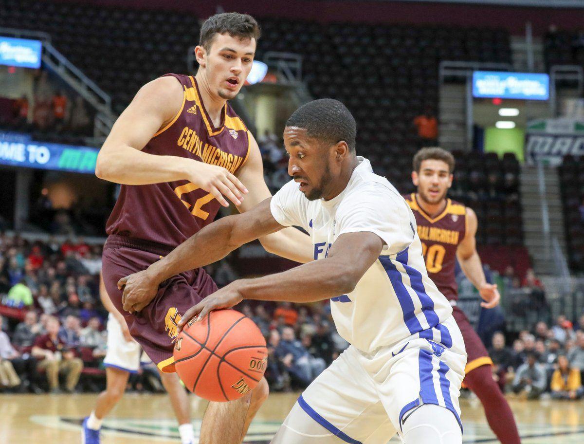 Ub Men S Basketball Earns 30th Win Advances To Mac Tournament
