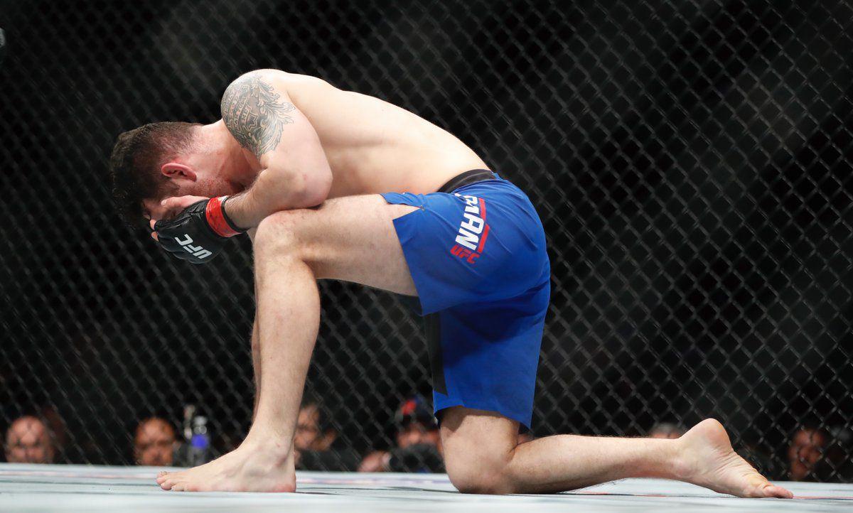 Insta Graham Chris Weidman Suffers Controversial Defeat To Gegard Mousasi At Ufc 210 Buffalo Sports Buffalonews Com