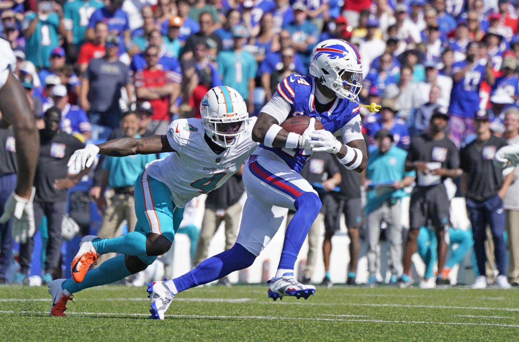 Bills' Stefon Diggs Put On Route-running Clinic Vs. Dolphins