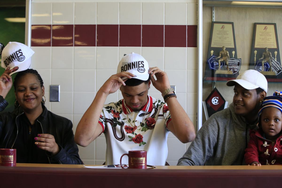 Former Cheektowaga Basketball Star Dominick Welch Commits To St Bonaventure With Video College Buffalonews Com