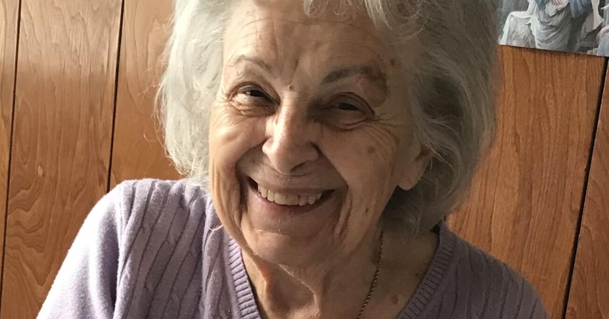 Ethel DiPaolo, 88, a founding owner of Ilio DiPaolo's Restaurant