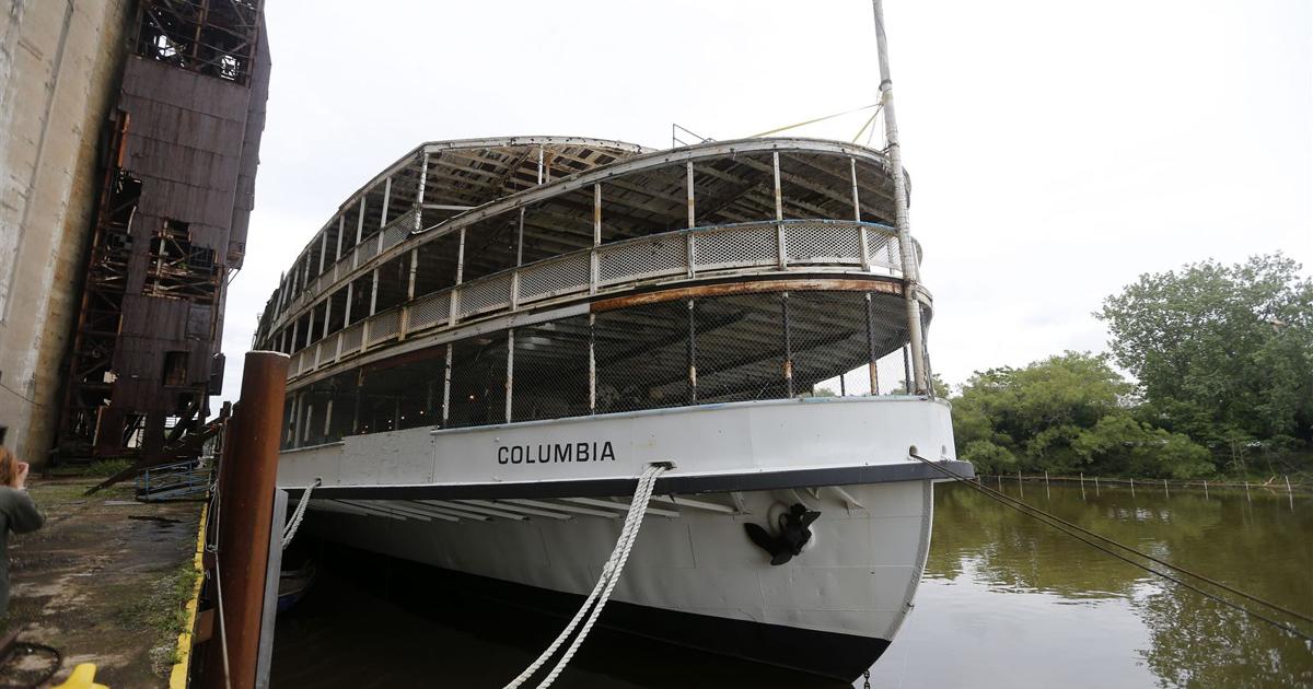 Ss Columbia Ship Rusting The SS Columbia, ghost ship on the Buffalo River