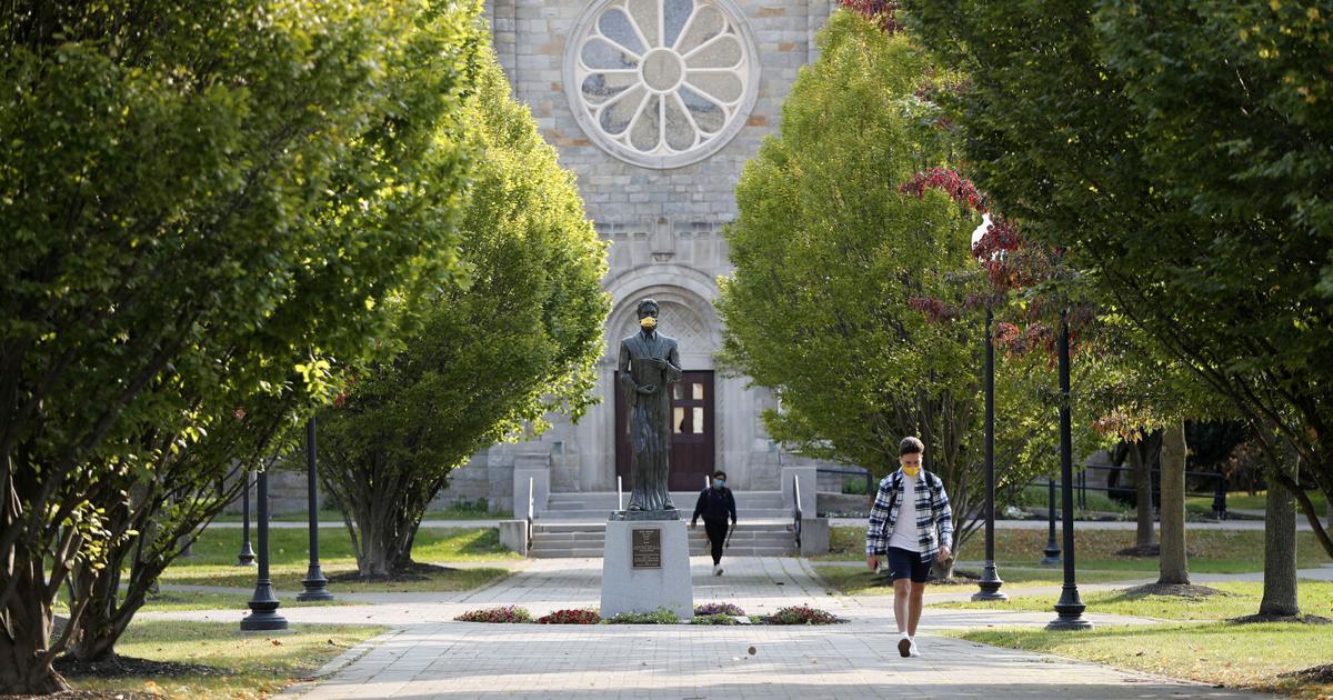 Lightning strike damages Canisius University building