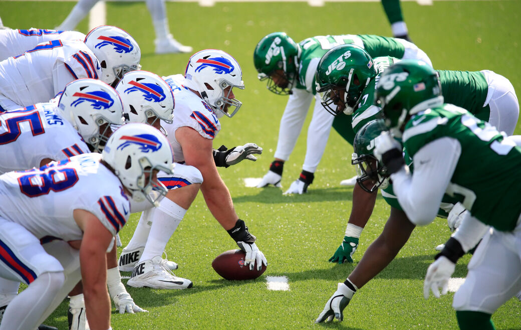 Buffalo Bills QB Josh Allen gave his linemen some awesome golfy gifts