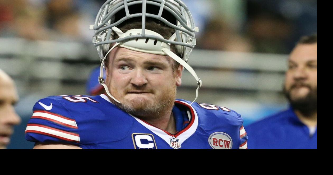 Watch Bills' DT Kyle Williams score first career TD on emotional play