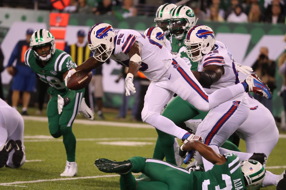 1008994311 McCoy Sports Bills Jets LeSean McCoy