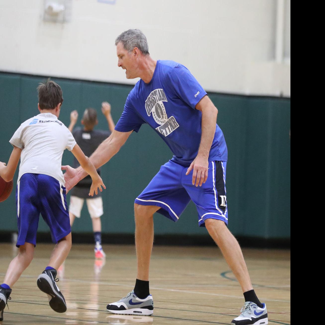 Christian Laettner returns home to honor late mother, hold ...