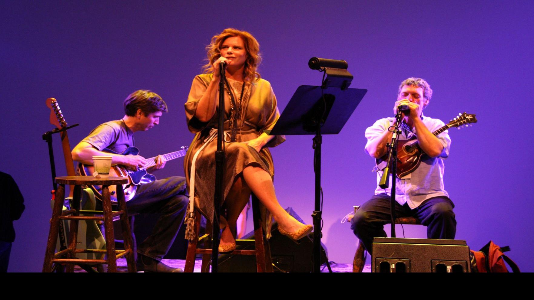 Cowboy Junkies A Truly Spirited Concert Entertainment Buffalonews Com