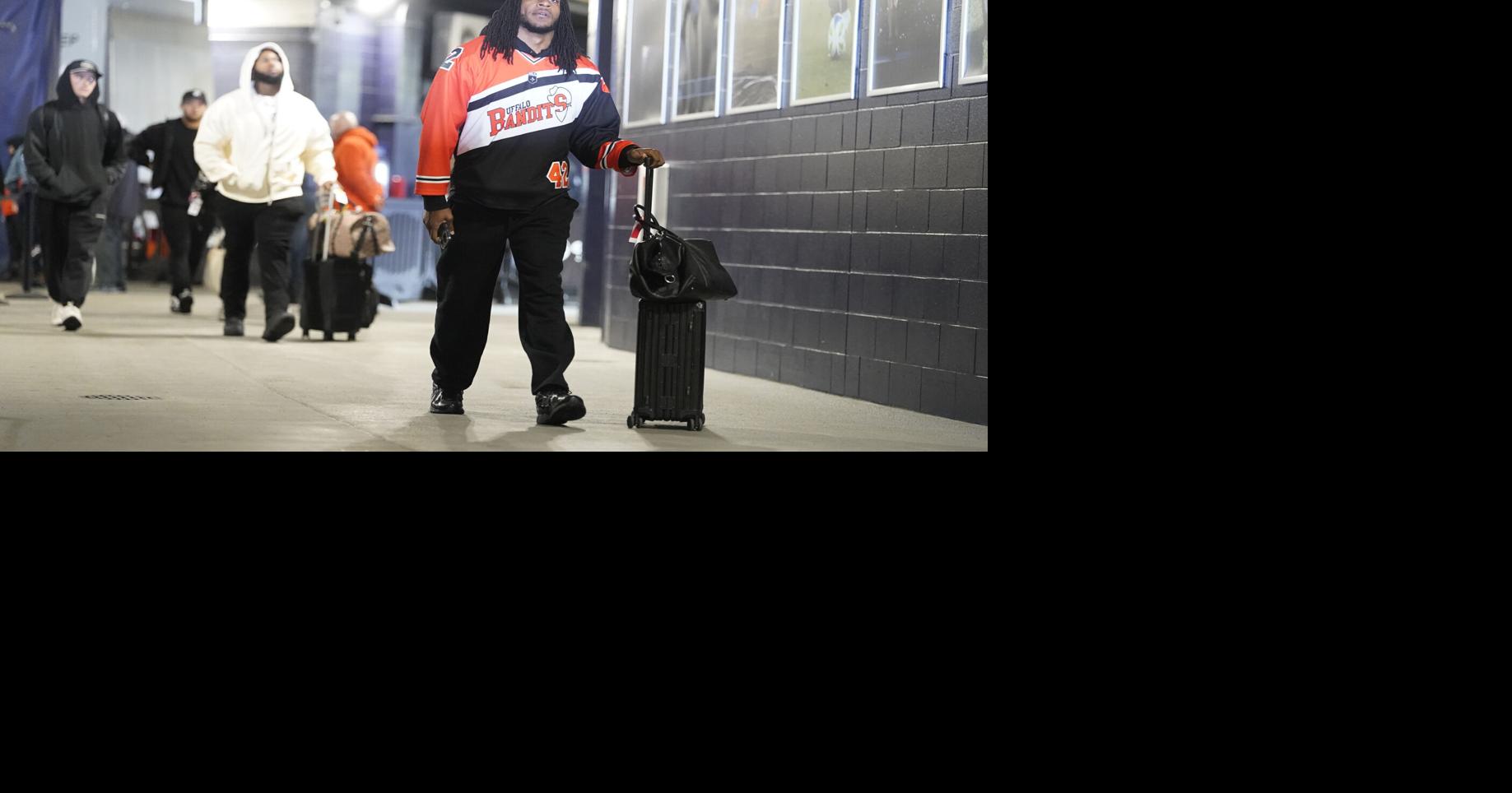 Photos: Buffalo Bills players arrive at Gillette Stadium to play the ...