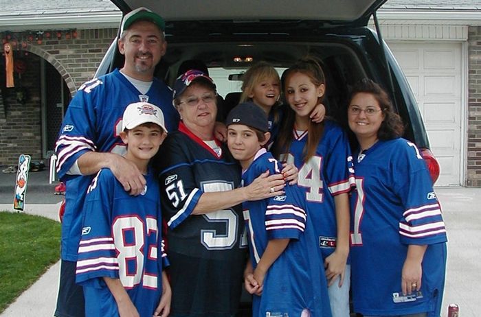 Snoopy A Strong And Proud Buffalo Bills Player NFL Shirt - High