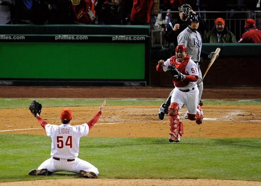 The Angels Win the 2002 World Series  Ron Vesely Sports Photography ::  Baseball Archive