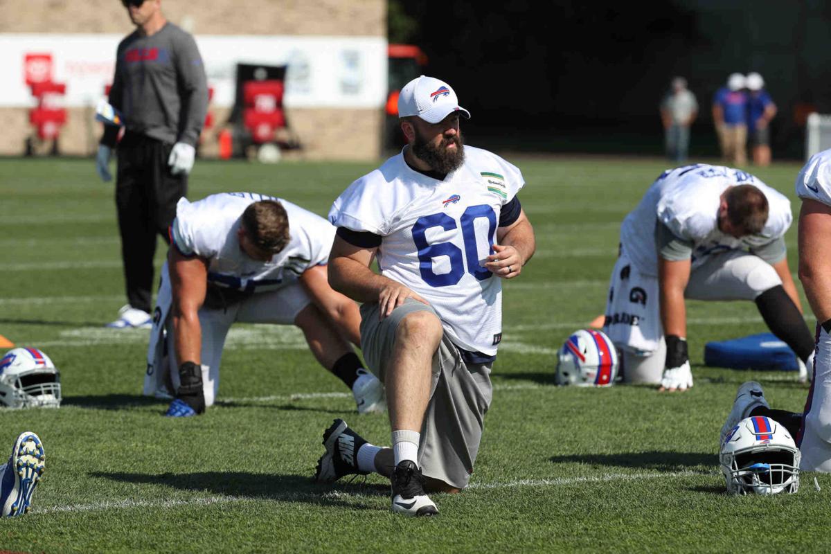 1013468728 McCoy Sports Bills Buffalo Bills center Mitch Morse (60)