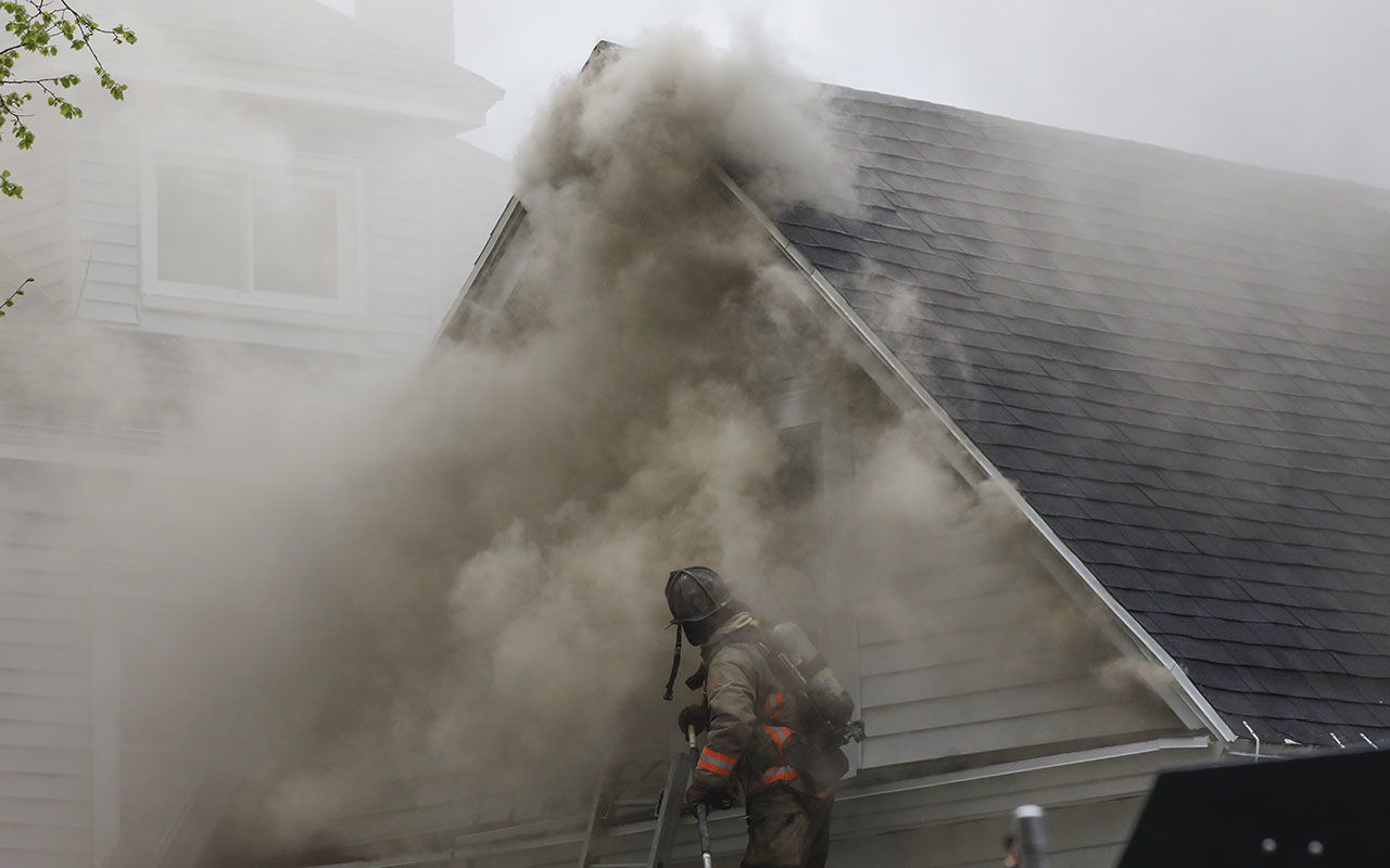 Fire Rips Through West Side Houses, Leaving 2 Families Without Homes