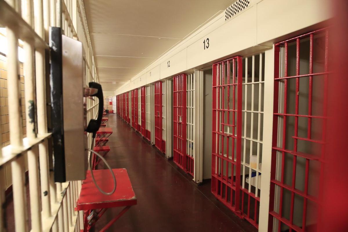 Erie COunty-Holding Center-Jail-Scull-Inmate-Prison