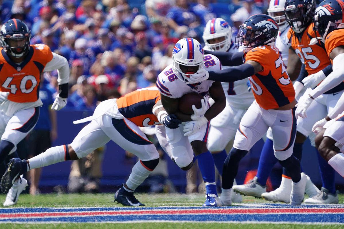 Buffalo Bills offensive tackle Bobby Hart (68) in action against