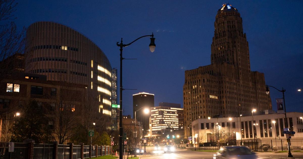 5 things to know about Buffalo's broken streetlights