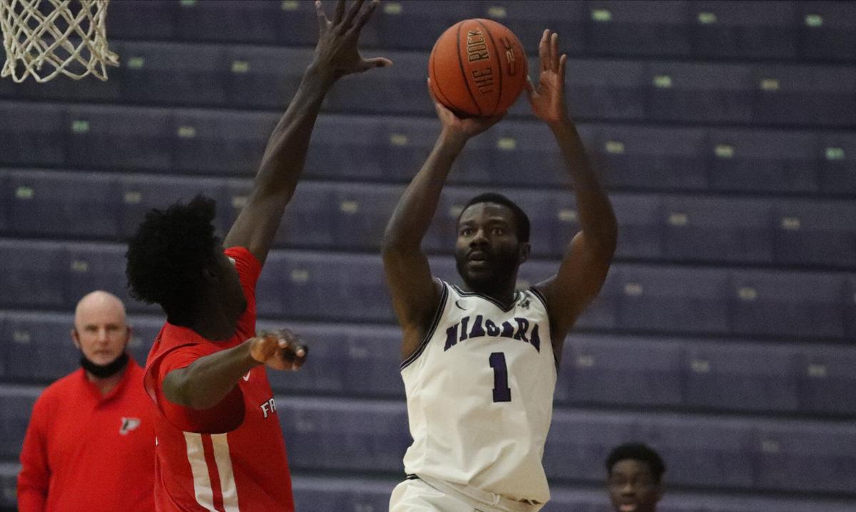 Niagara Purple Eagles 68 Fairfield Stags 51