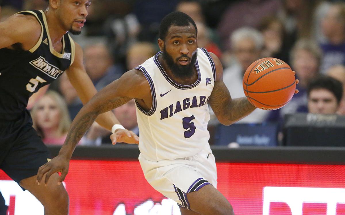 Bryant Spoils Niagara S Home Opener Greg Paulus First Game At