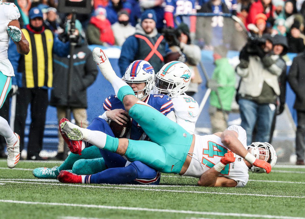 Kiko Alonso, Robert Quinn, Jordan Mills ejected from Bills-Dolphins game