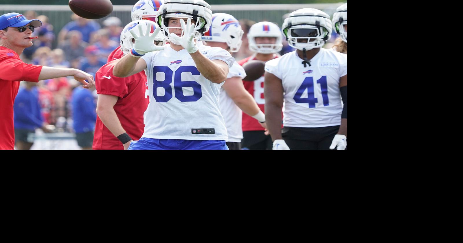 Unheralded Tyrel Dodson mans middle at Bills training camp