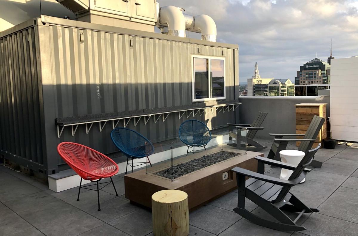 Wxyz Bar Patrick S Rooftop Fresh Catch Poke Elevate Food Options At 500 Pearl Dining Buffalonews Com