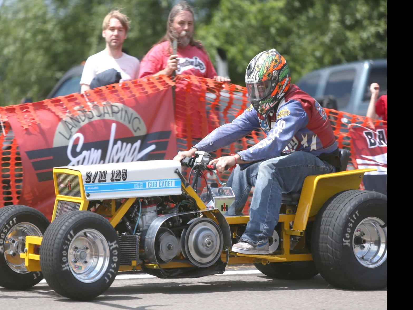 Lawn Mowers Race For Cancer Cure Local News Buffalonews Com